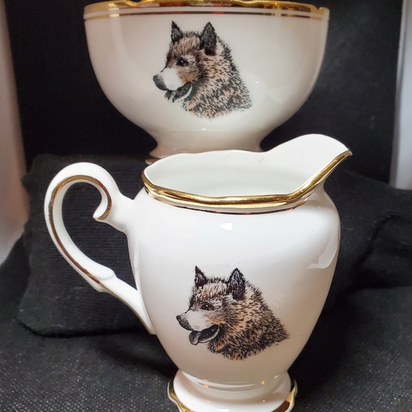 Vintage Royal Bone China Cream & Sugar Inu… - Picture 2 of 12